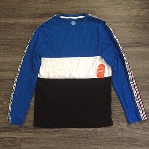 NWT Long Sleeves Blue/White/Black Boys T-Shirt, L